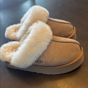 UGG Tan Slippers with Cream Fur